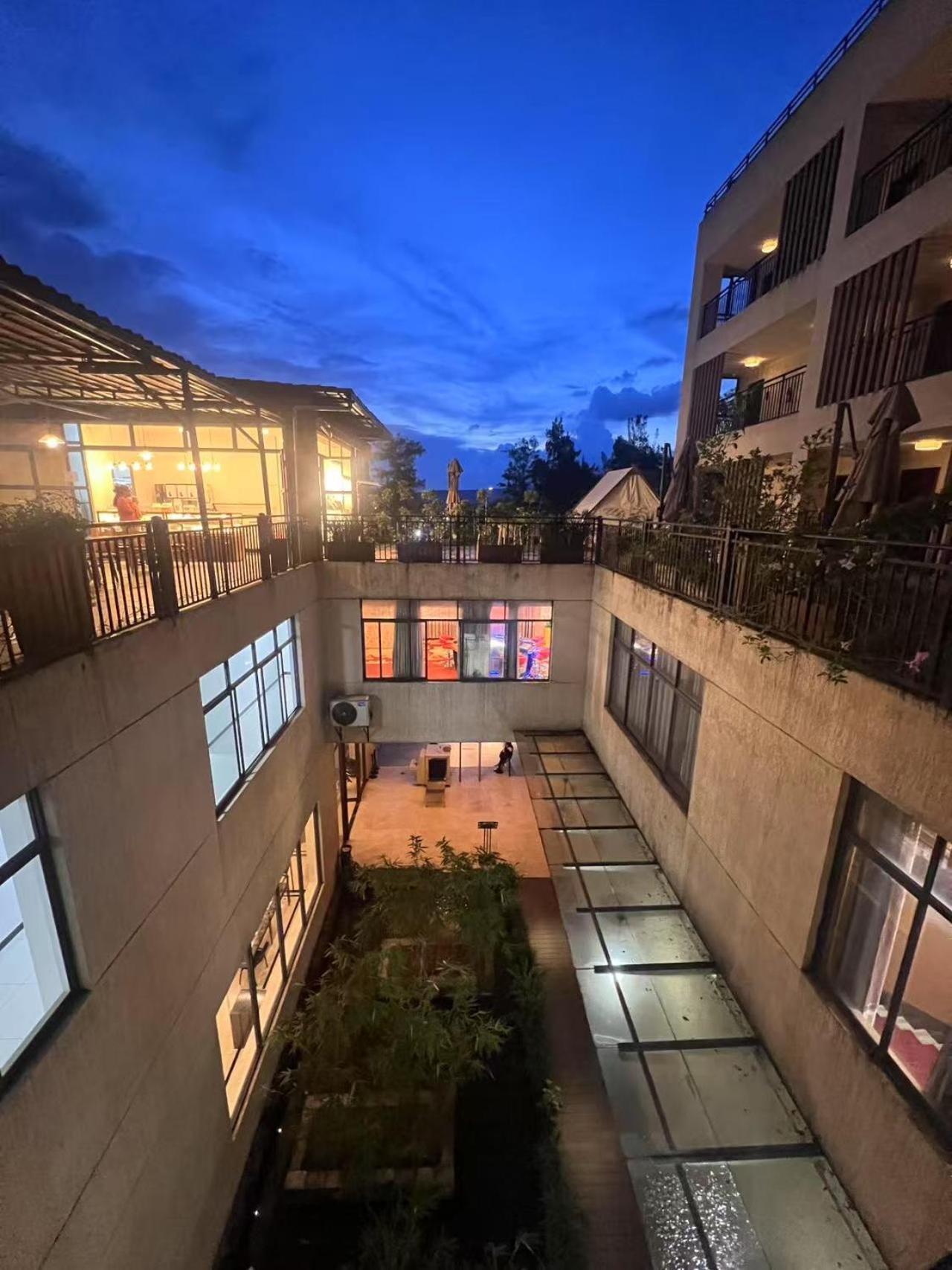 Dmall Hotel Kigali Exterior photo